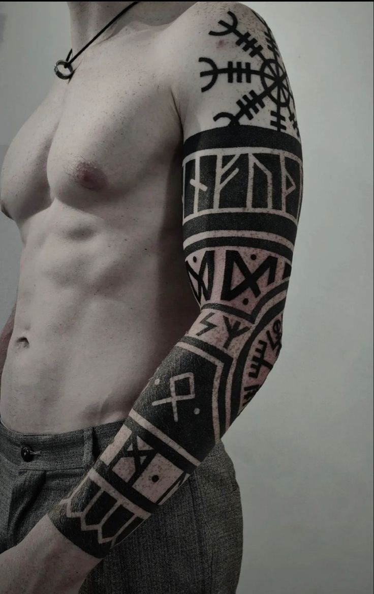 Significado de los tatuajes religiosos y mitológicos
